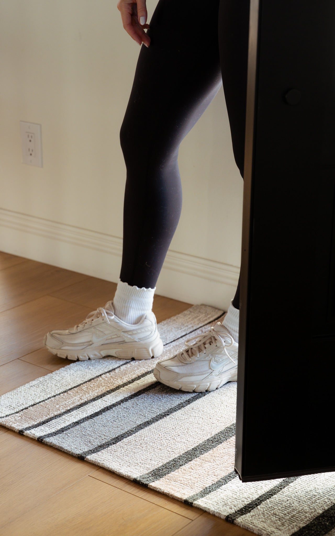 mother-ruggers-11786-gray-stripe-entryway-lifestyle_0c6f681c-bb67-4ff1-ac38-c377feac110f.jpg