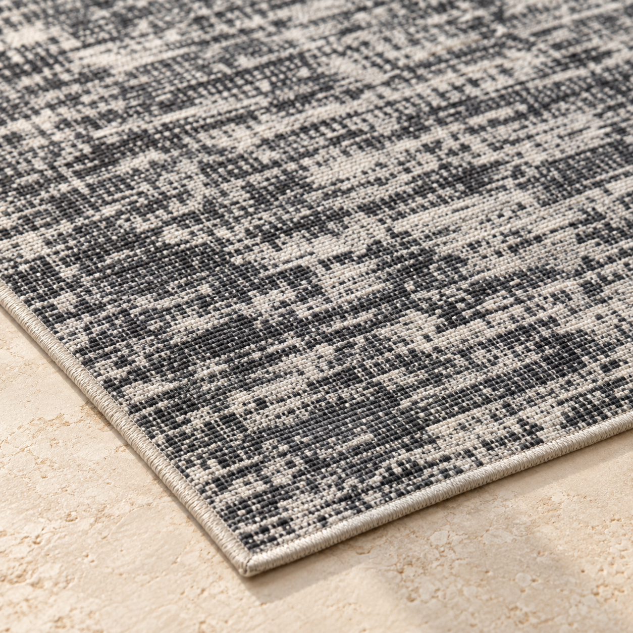 rugger-woolly-detail-2026.png